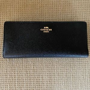 New, without tags Coach wallet